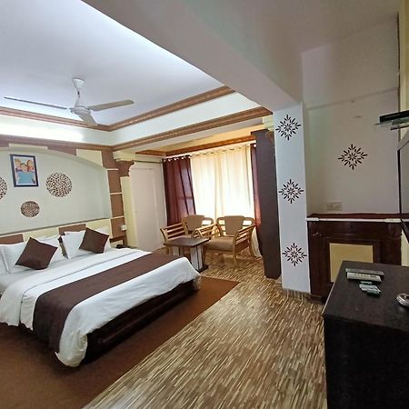 Kalpataru Hometel Mumbai Exterior photo