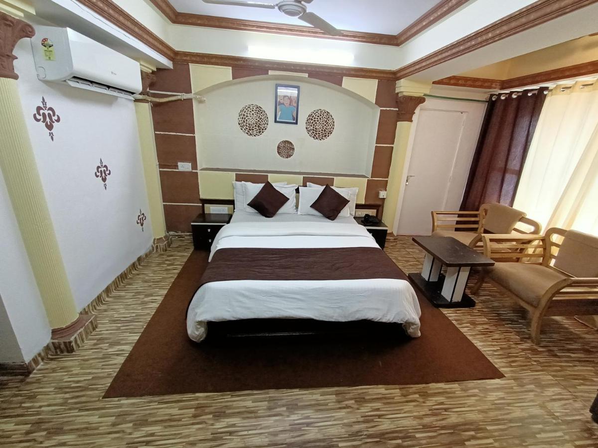 Kalpataru Hometel Mumbai Exterior photo
