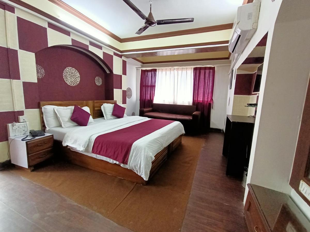 Kalpataru Hometel Mumbai Exterior photo