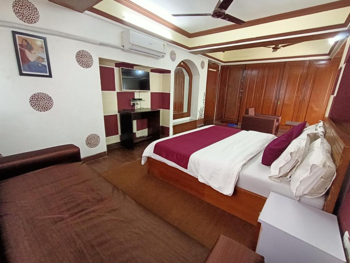 Kalpataru Hometel Mumbai Exterior photo